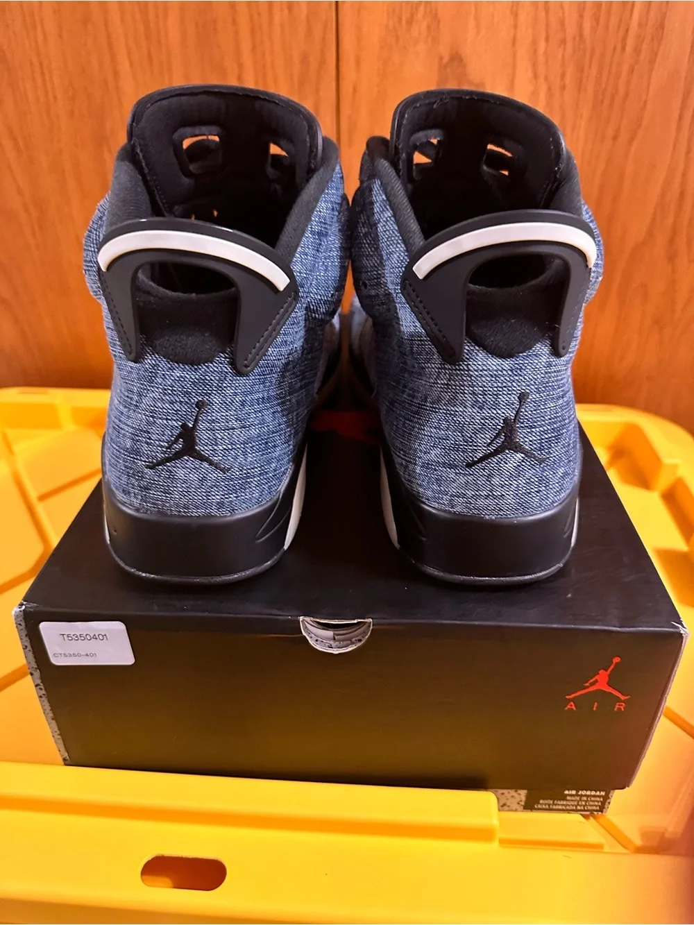 Nike Air Jordan 6 VI Retro 